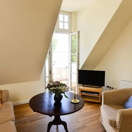 Im Zweiten Obergeschoss Des Gutshauses By Interhome Apartment *